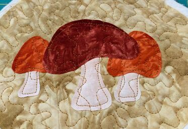 Mushroom quilt - orange