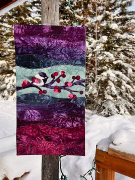 Winterberry Wall Hanging Quilt